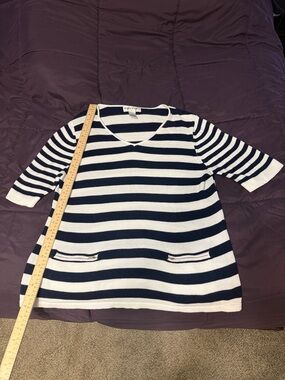 Striped V-Neck Sweater Tunic in Navy and White - 3/4 Sleeve
